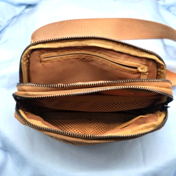 Pre Loved Pander Belt Bag Tan and Cream Bundle With 5 Zips! - Picture 4 of 7